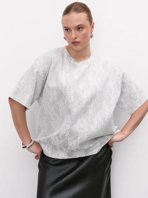 Смотреть модные образы с валберриз с Футболка (артикул 385685851)