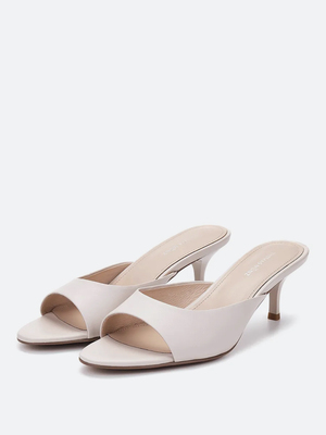 Смотреть модные образы с валберриз с Мюли (артикул 380904805)