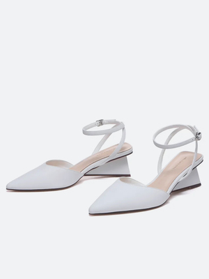 Смотреть образы с Туфли (артикул 379330633)