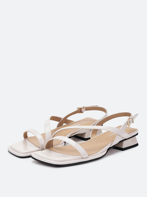 Смотреть модные образы с валберриз с Босоножки (артикул 380904800)