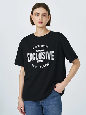 Смотреть модные образы с валберриз с Футболка (артикул 379736910)