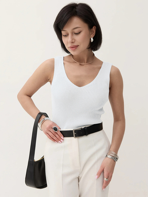 Смотреть модные образы с валберриз с Топ (артикул 329768764)