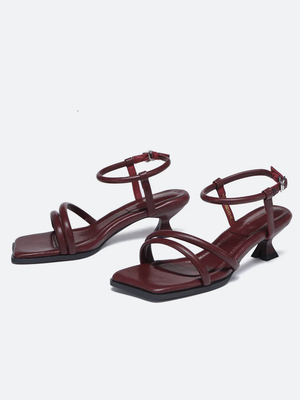 Смотреть модные образы с валберриз с Босоножки (артикул 379330642)