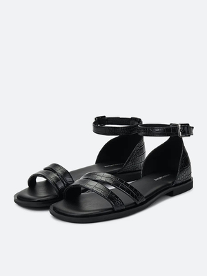 Смотреть модные образы с валберриз с Сандалии (артикул 412385503)