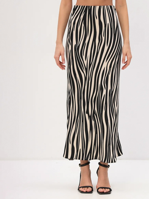 Смотреть модные образы с валберриз с Юбка (артикул 414840654)