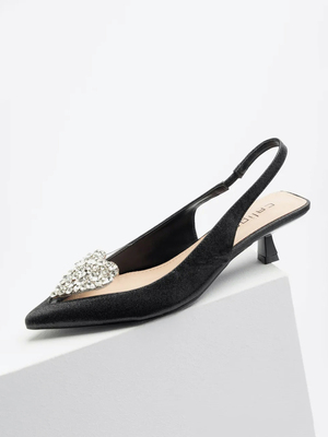 Смотреть модные образы с валберриз с Туфли (артикул 396826813)