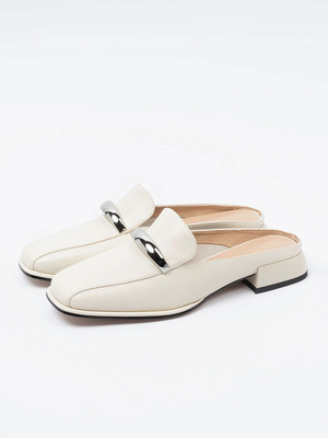 Смотреть модные образы с валберриз с Мюли (артикул 399571860)