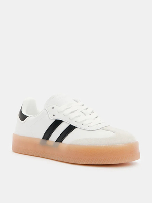 Смотреть модные образы с валберриз с Кеды (артикул 413494718)