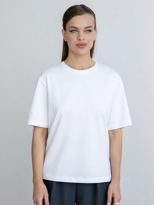 Смотреть модные образы с валберриз с Футболка (артикул 394863302)