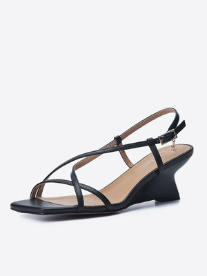 Смотреть образы с Босоножки (артикул 440455707)