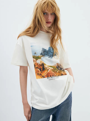 Смотреть модные образы с валберриз с Футболка (артикул 439121790)