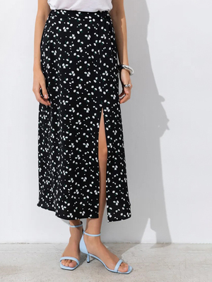 Смотреть модные образы с валберриз с Юбка (артикул 367607257)