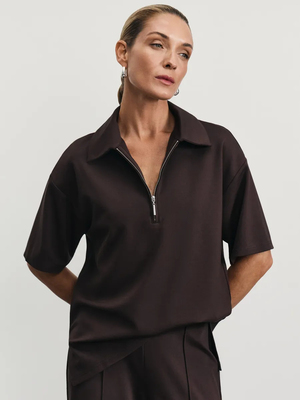 Смотреть образы с Футболка (артикул 453202887)