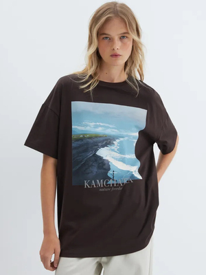 Смотреть модные образы с валберриз с Футболка (артикул 439121791)