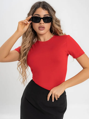 Смотреть модные образы с валберриз с Футболка (артикул 274347411)