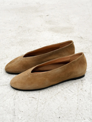 Смотреть модные образы с валберриз с Балетки (артикул 420793675)