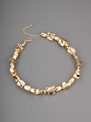 Смотреть модные образы с валберриз с Колье (артикул 273753403)