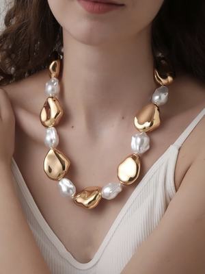 Смотреть модные образы с валберриз с Колье (артикул 447811002)