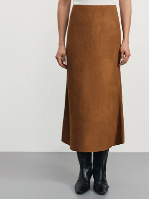 Смотреть модные образы с валберриз с Юбка (артикул 473525372)