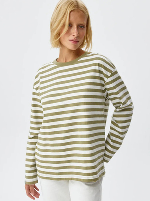 Смотреть образы с Лонгслив (артикул 461089374)