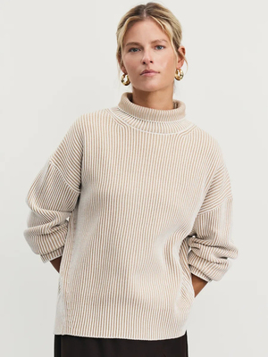 Смотреть модные образы с валберриз с Джемпер (артикул 473446618)