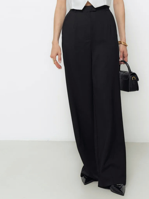 Смотреть модные образы с валберриз с Брюки (артикул 161167542)