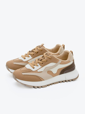 Смотреть модные образы с валберриз с Кроссовки (артикул 443590186)