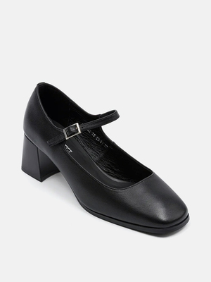 Смотреть модные образы с валберриз с Туфли (артикул 474384220)