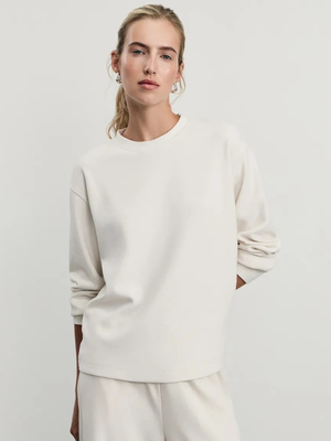 Смотреть модные образы с валберриз с Толстовка (артикул 482874407)