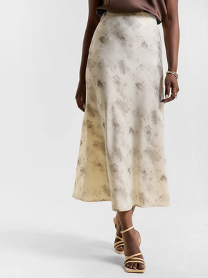 Смотреть модные образы с валберриз с Юбка (артикул 444466856)