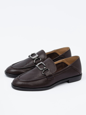 Смотреть модные образы с валберриз с Лоферы (артикул 423492645)