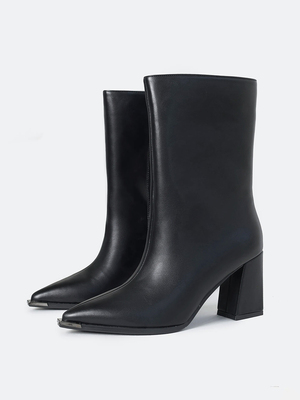 Смотреть модные образы с валберриз с Ботильоны (артикул 475847092)