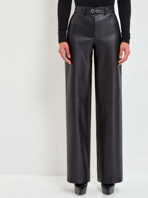 Смотреть модные образы с валберриз с Брюки (артикул 145382388)