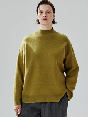 Смотреть модные образы с валберриз с Свитер (артикул 455093138)