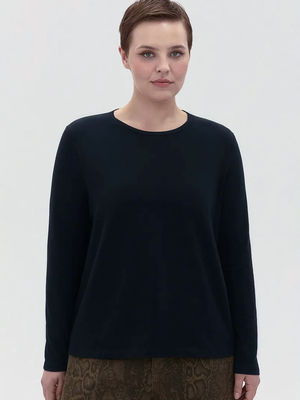 Смотреть модные образы с валберриз с Лонгслив (артикул 462780265)