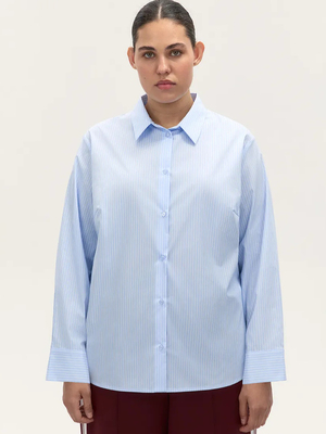 Смотреть модные образы с валберриз с Рубашка (артикул 463628450)