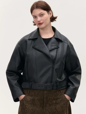 Смотреть модные образы с валберриз с Куртка (артикул 438671167)