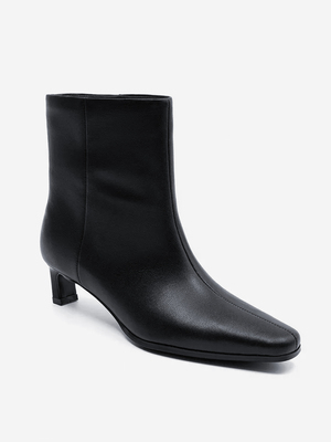 Смотреть модные образы с валберриз с Ботильоны (артикул 528124314)