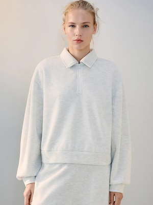 Смотреть модные образы с валберриз с Свитшот (артикул 502343453)