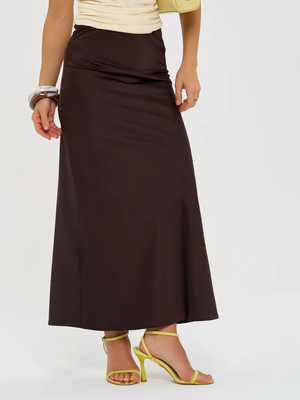 Смотреть модные образы с валберриз с Юбка (артикул 493971282)