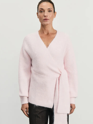 Смотреть модные образы с валберриз с Кардиган (артикул 534527665)