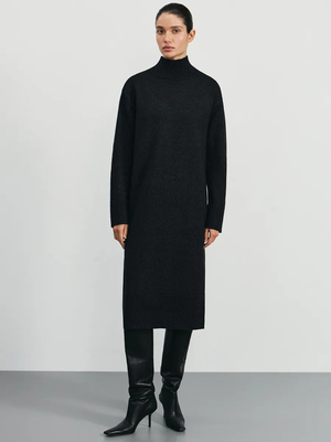 Смотреть модные образы с валберриз с Платье (артикул 523246825)