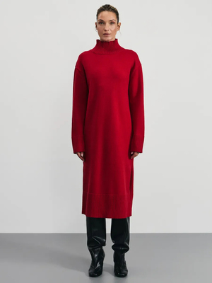 Смотреть модные образы с валберриз с Платье (артикул 525050316)