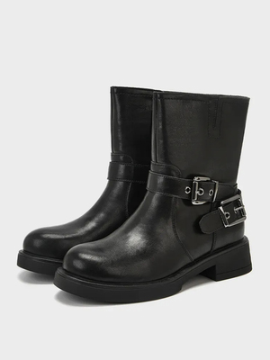 Смотреть модные образы с валберриз с Ботинки ❄️ (артикул 507184326)