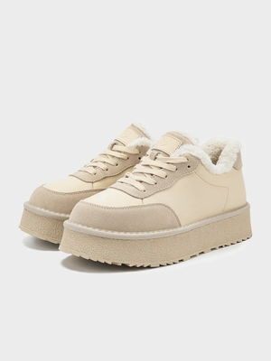 Смотреть образы с Кеды ❄️ (артикул 547640100)