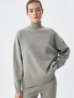 Смотреть модные образы с валберриз с Свитер (артикул 555462454)