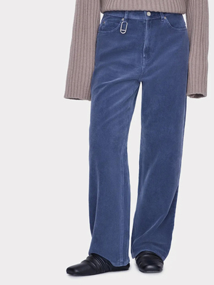 Смотреть модные образы с валберриз с Брюки (артикул 495222219)