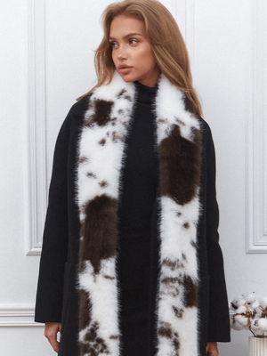 Смотреть модные образы с валберриз с Шарф (артикул 551158110)