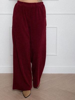 Смотреть модные образы с валберриз с Брюки (артикул 567760145)