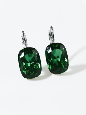 Смотреть модные образы с валберриз с Серьги (артикул 216875735)